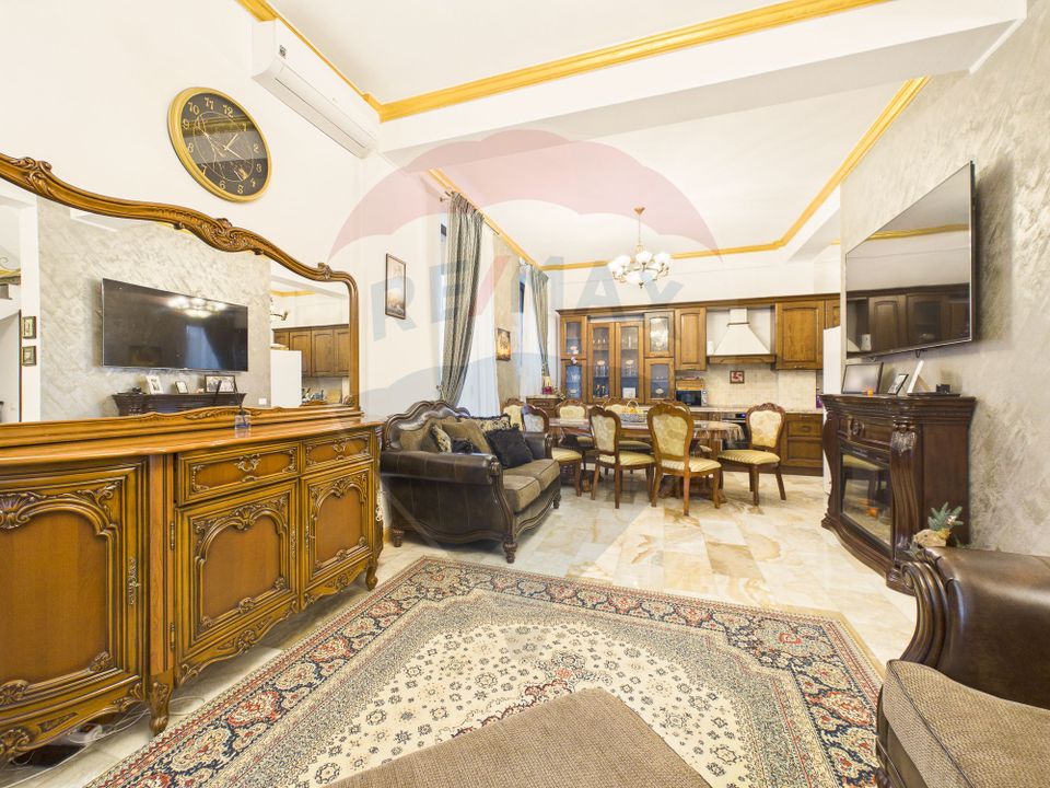 Vila P+2 cu mobilier Italia | Curte privata | Balotesti DN1