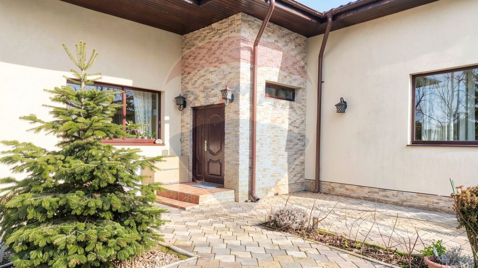 5 room House / Villa for sale