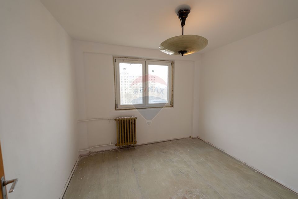 Apartament cu 4 camere de vanzare , 1974, fara risc, Pantelimon