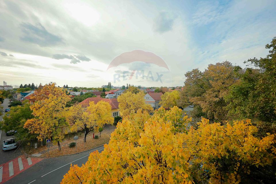 Apartament decomandat cu 3 camere, 75 mp, de vânzare – Zona Cantemir