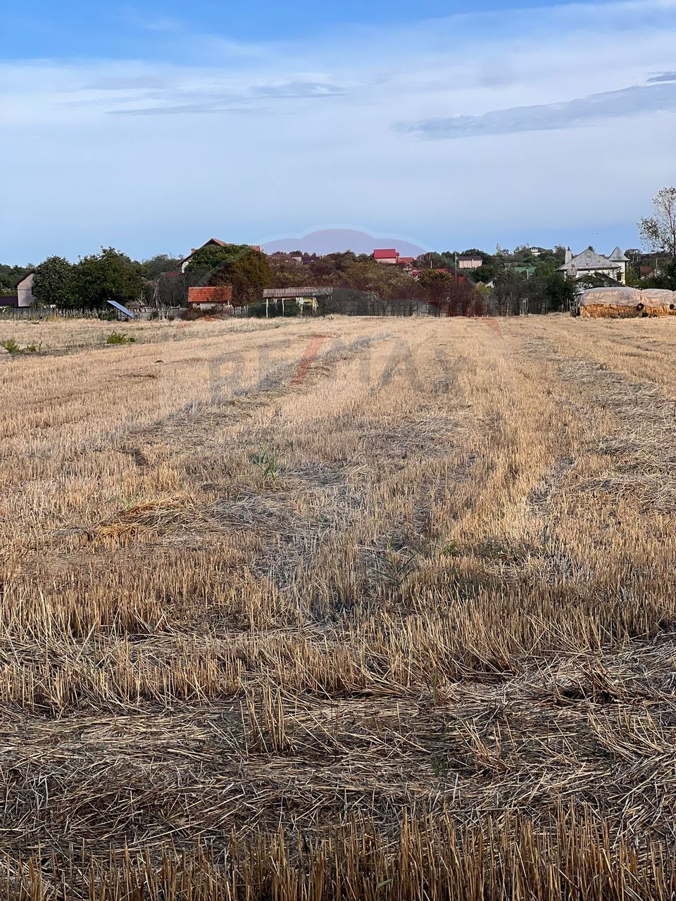 Teren intravilan de vanzare