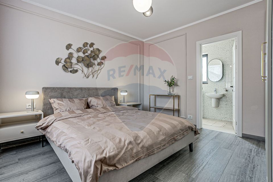 Apartament modern cu 3 camere de închiriat în zonă centrală