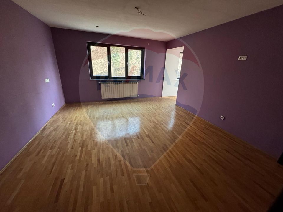 Vilă de vânzare în zona Central Câmpulung-Muscel