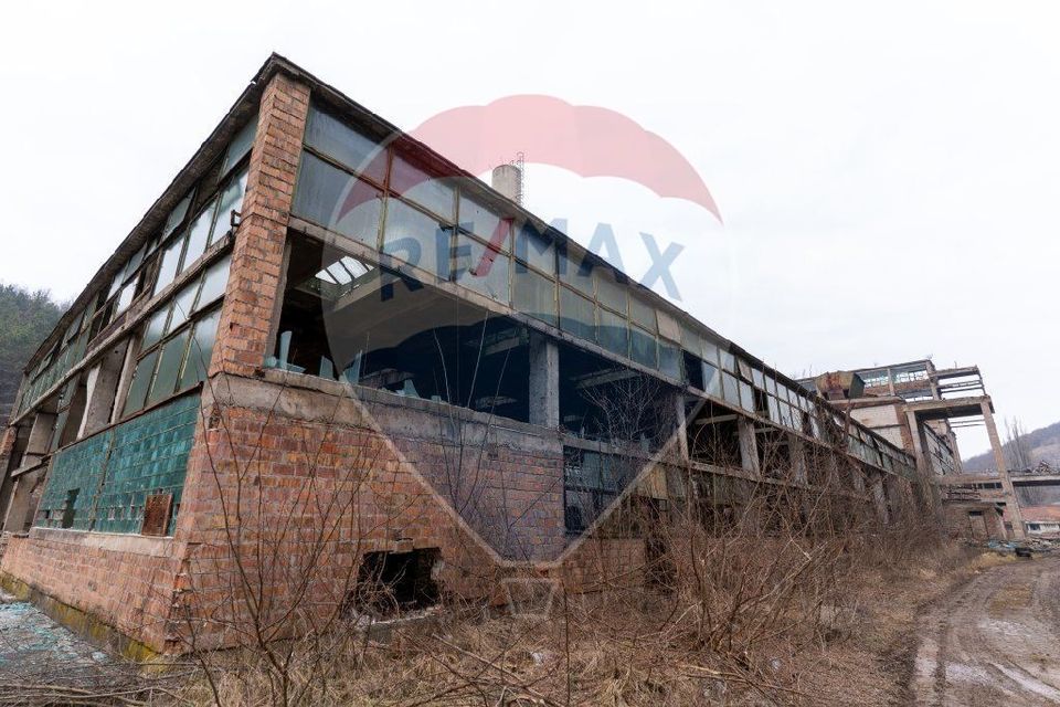 7,000sq.m Industrial Space for sale, Periferie area