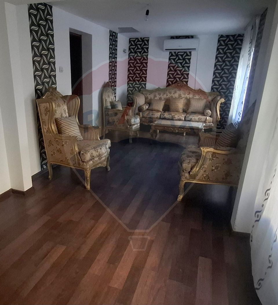 5 room House / Villa for sale