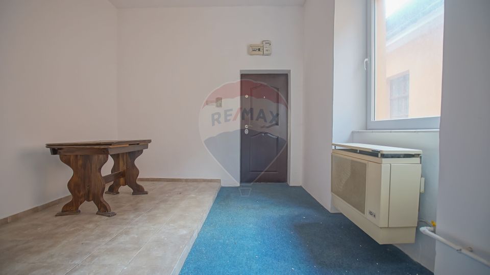 Centrul Istoric, apartament  spatios cu 4 camere, Brasov