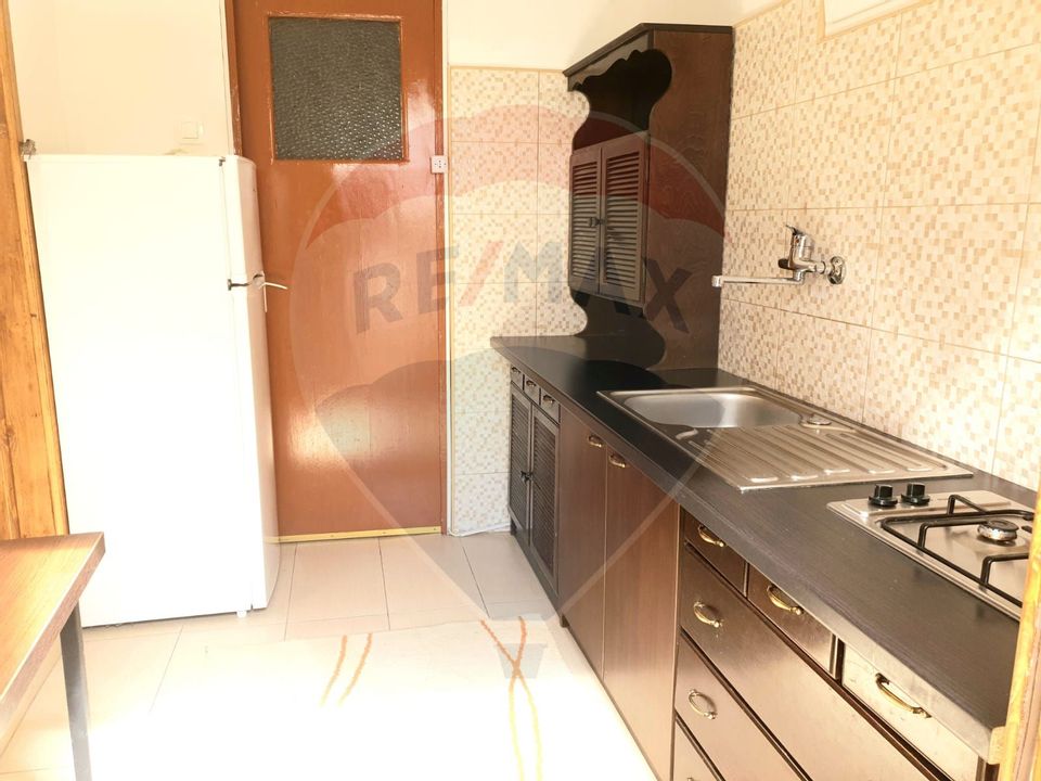 Apartament 1 camera centru acces curte