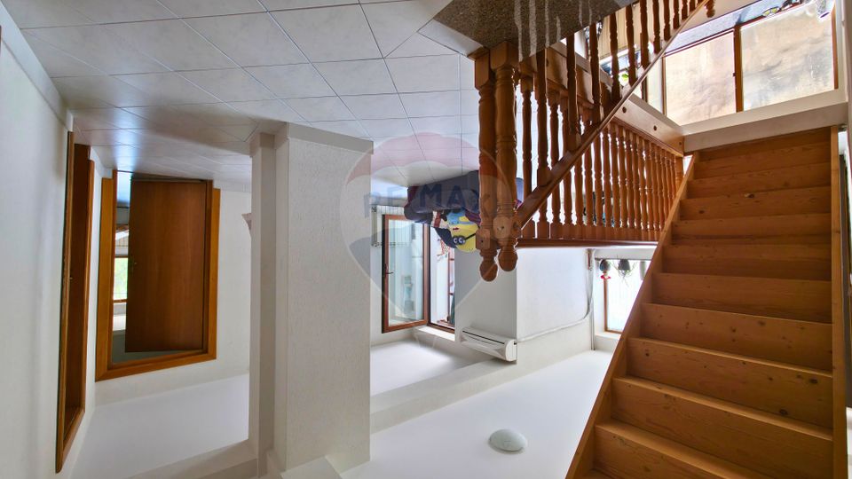 7 room House / Villa for sale, Giulesti area