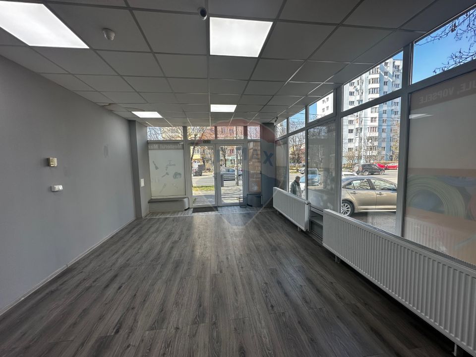 94sq.m Commercial Space for sale, Decebal area