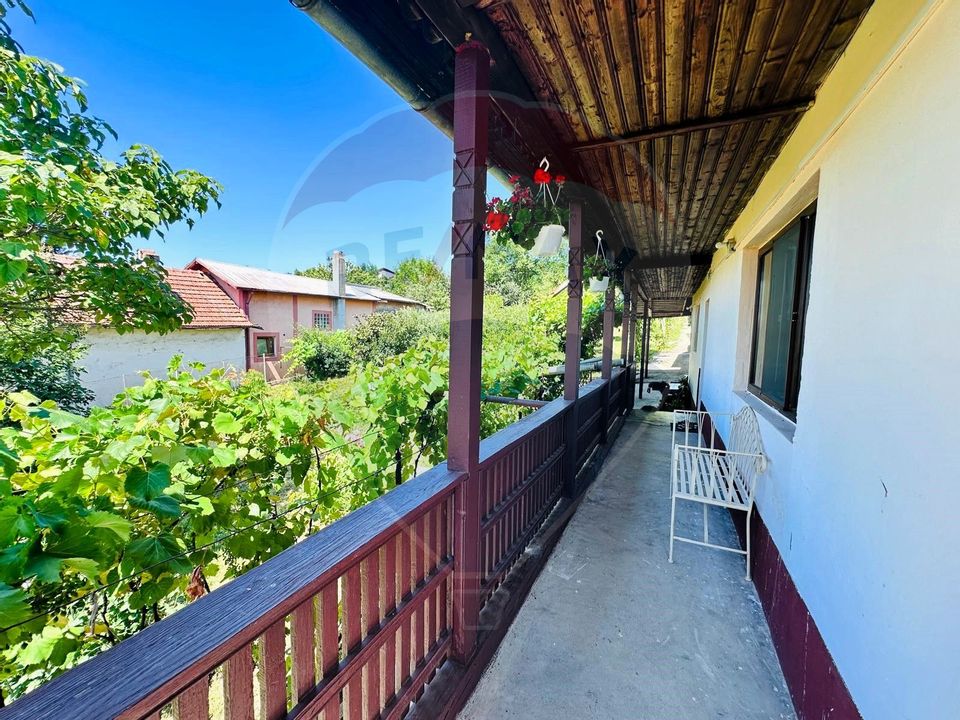 Casa cu Toate Utilitatile,Vedere Panoramica,Livada-Stefanesti, Arges