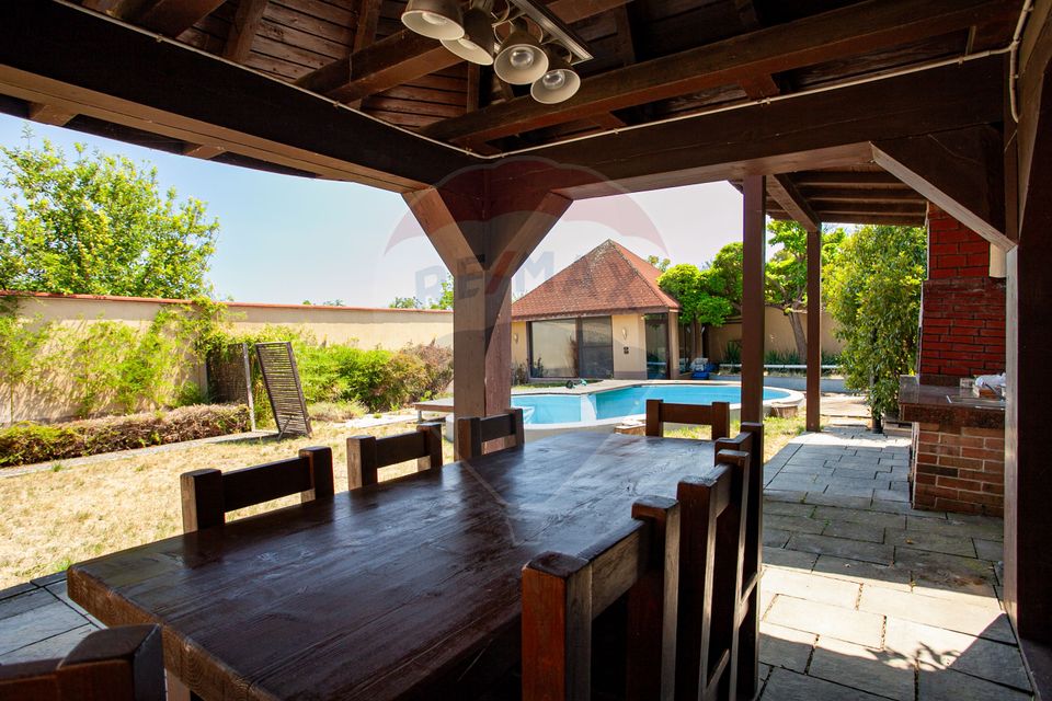 Casă modernă și spațioasă cu piscină,saună și sală de fitness – Pecica