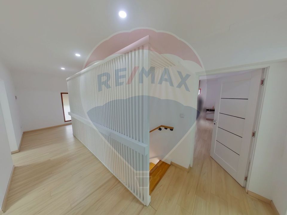 6 room House / Villa for sale, Est area