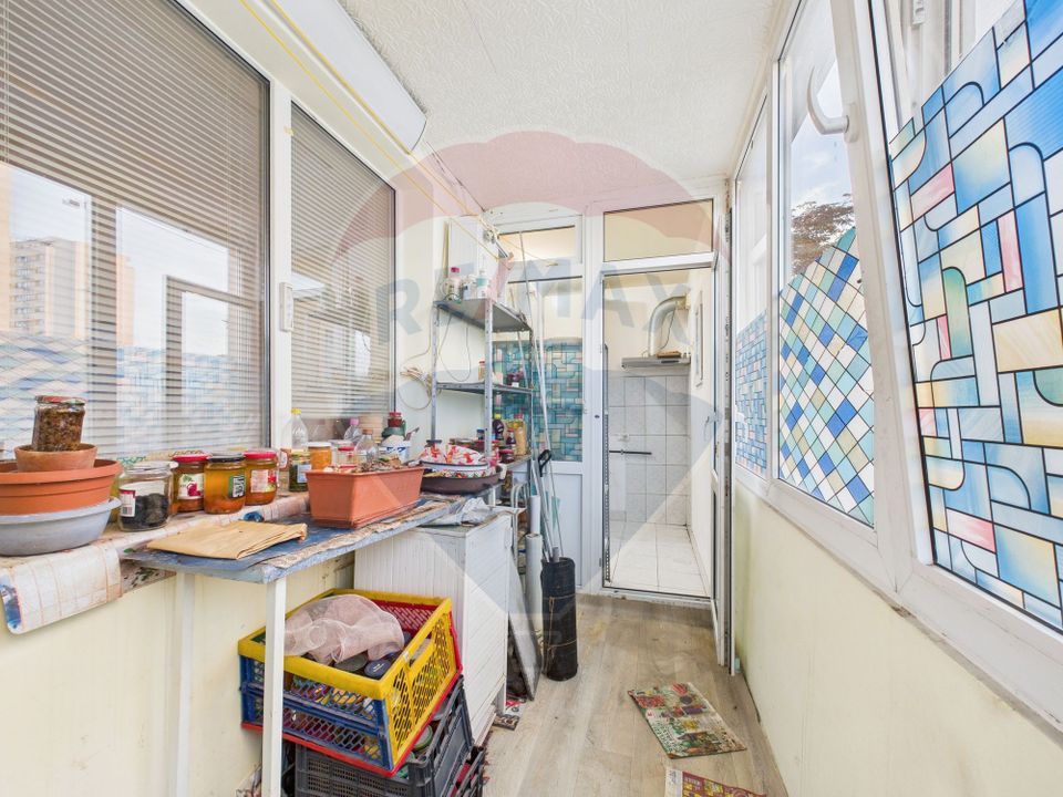 Apartament 3 camere Basarabia 64 mp | Metrou | Bloc reabilitat