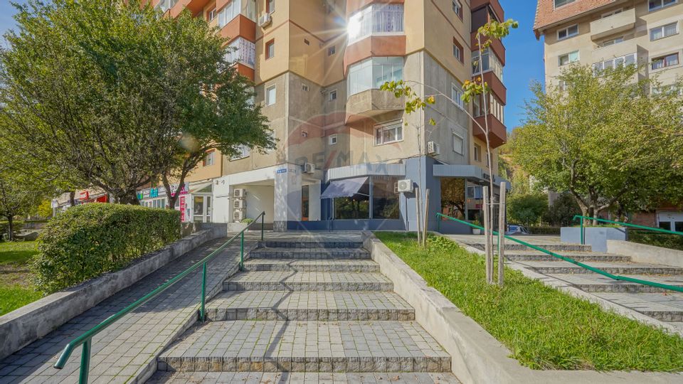 COMISION 0%! Apartament 3 camere|Racadau|Parcare|Boxa|Etj.Intermediar