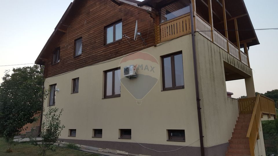 De vanzare vila langa lac la Moara Vlasiei