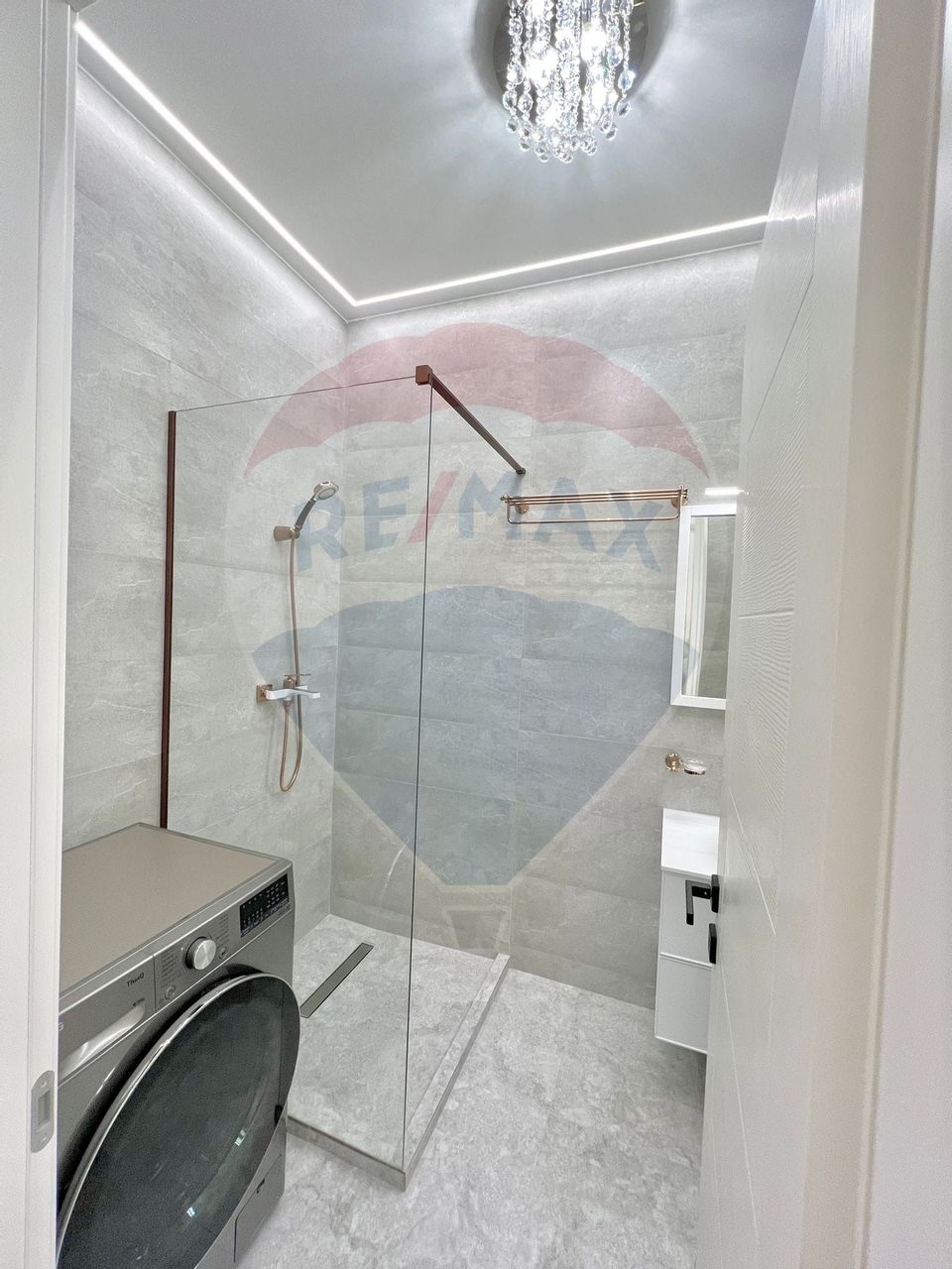 4 room Apartment for rent, Central area