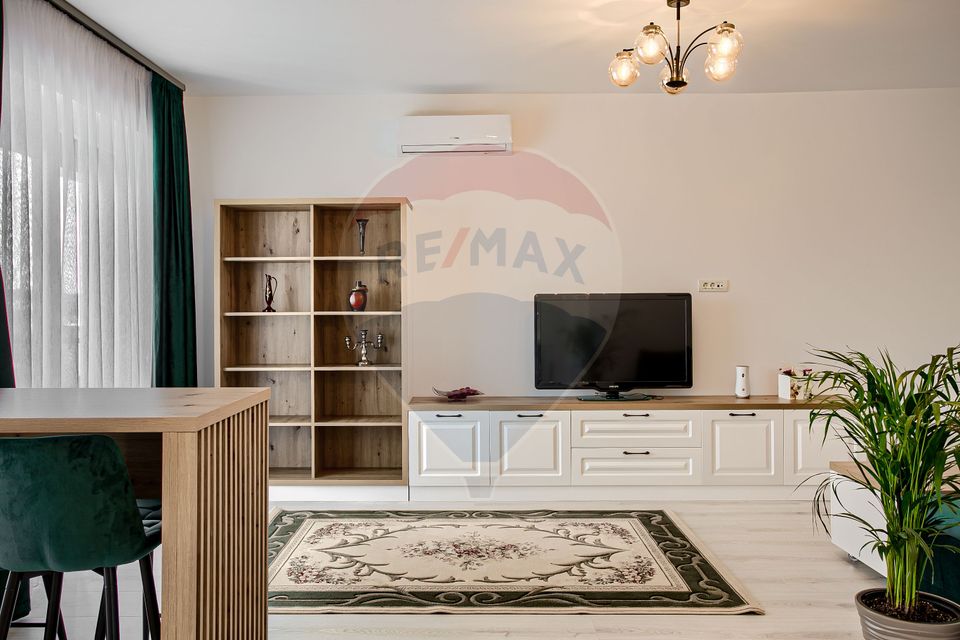 Apartament modern 3 camere, cu parcare, de închiriat la Adora Park