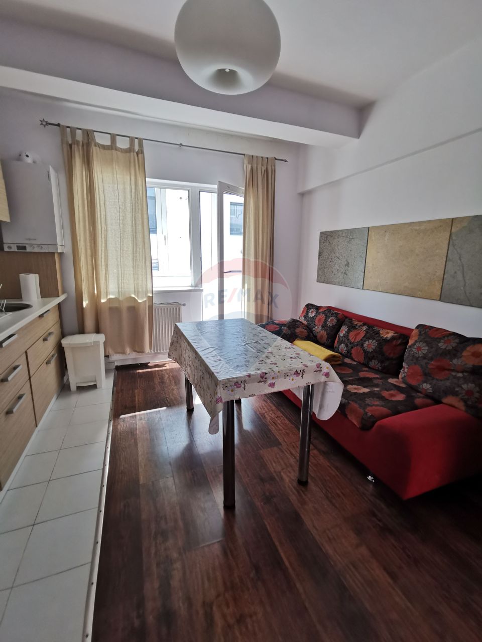 Apartament 2 camere, decomandat, de inchiriat, zona Campului