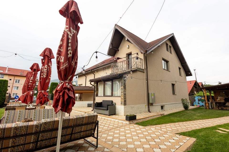 Casa spatioasa de vanzare