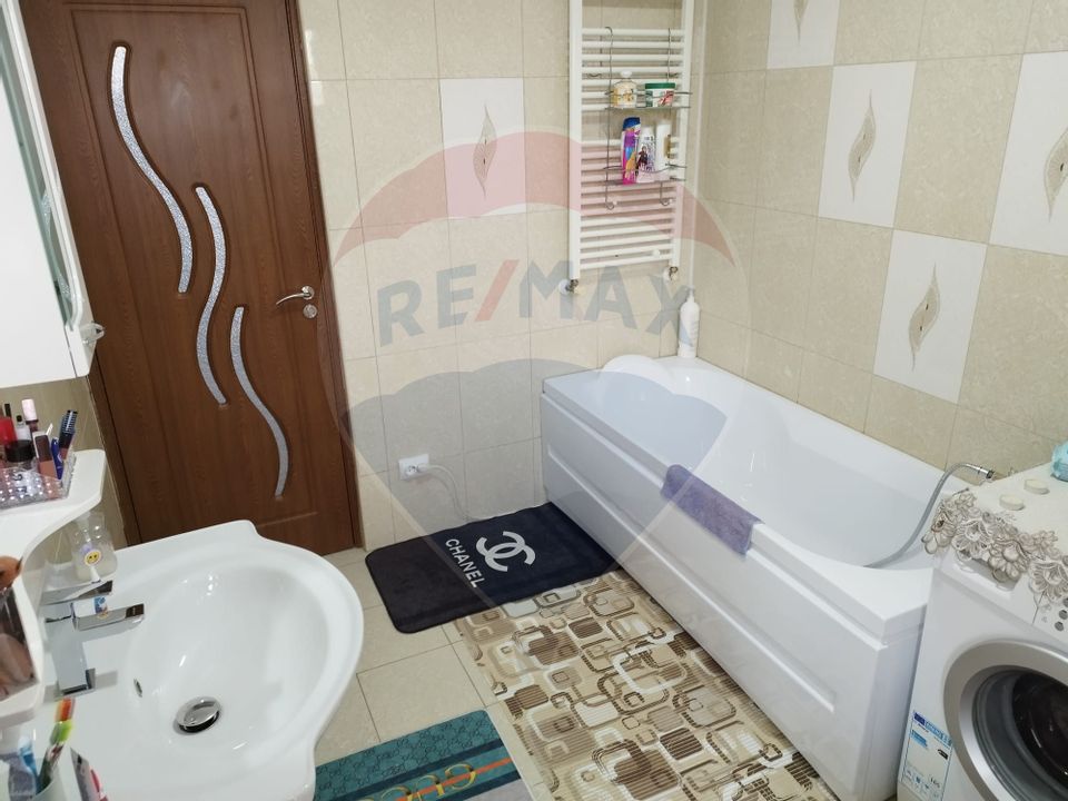 3 room House / Villa for sale, Serbanesti area