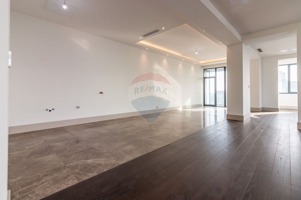 Penthouse spectaculos de vanzare