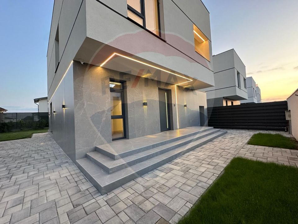 Vila moderna de inchiriat cu 5 camere, prima inchiriere