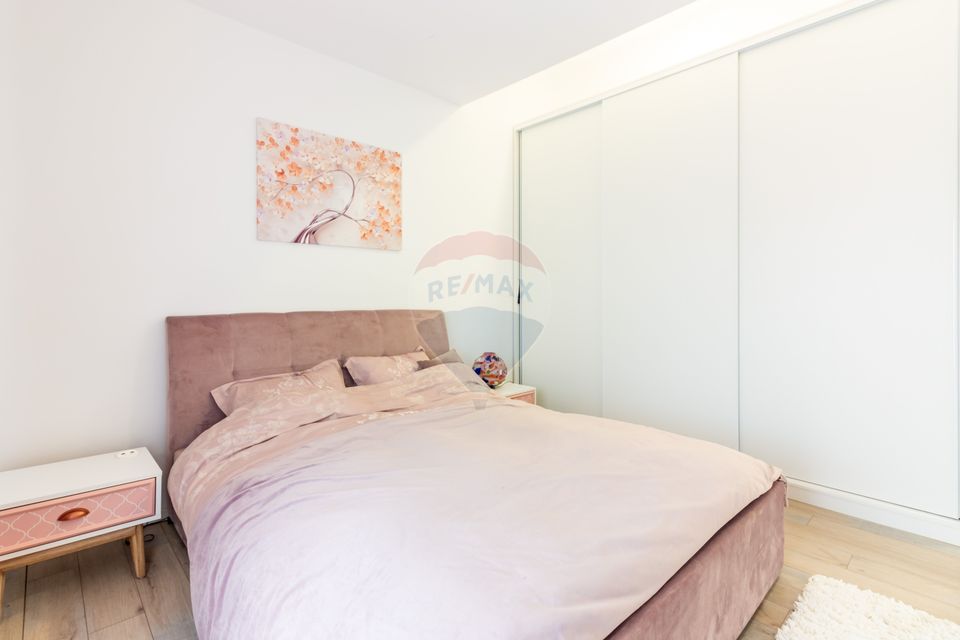 House / Villa with 5 rooms for sale, Laguna Albastra, str. Farms