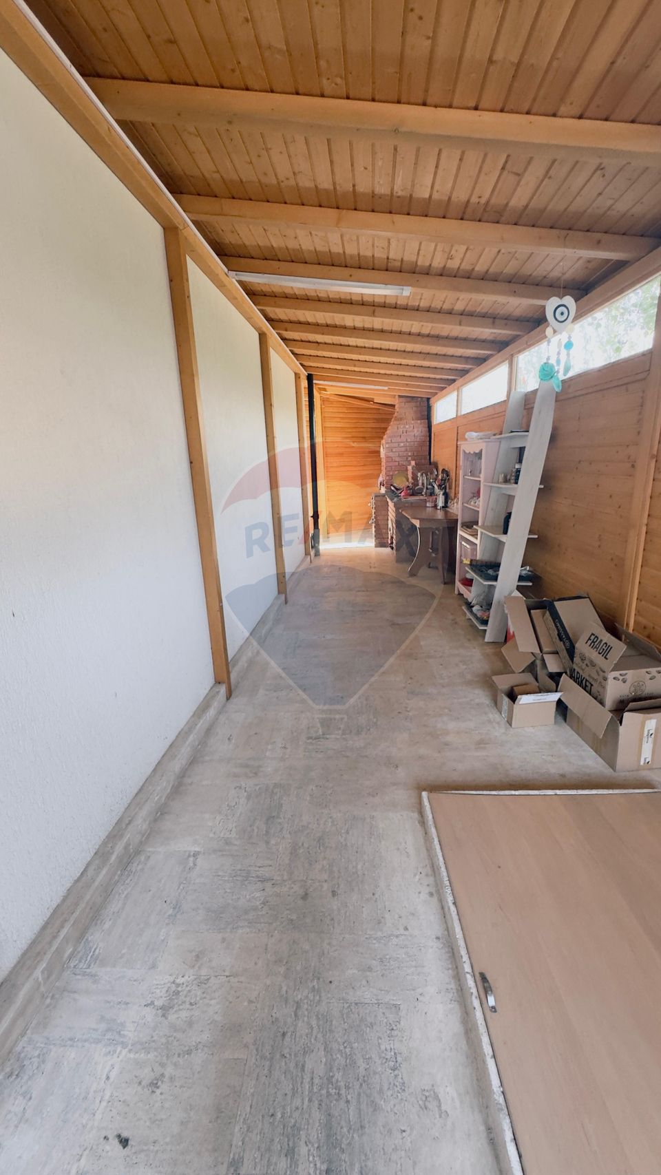 Proprietate premium în Filiași, locuință de lux cu spații comerciale