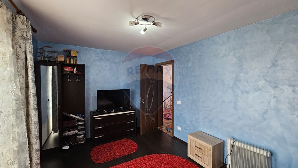 6 room House / Villa for sale