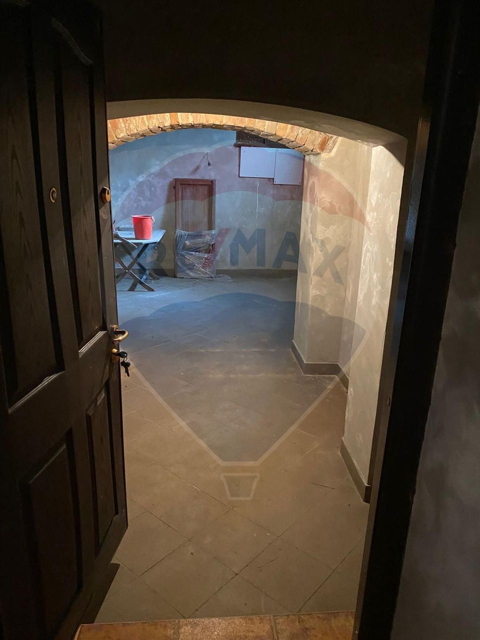 5 room House / Villa for sale, Central area