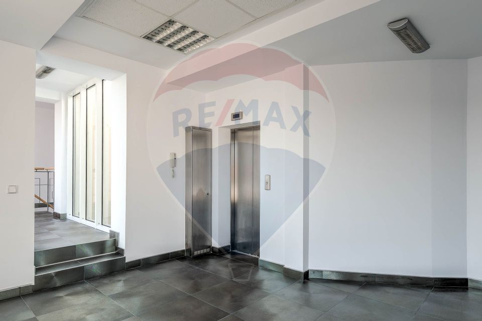 1,080sq.m Office Space for sale, Gara area