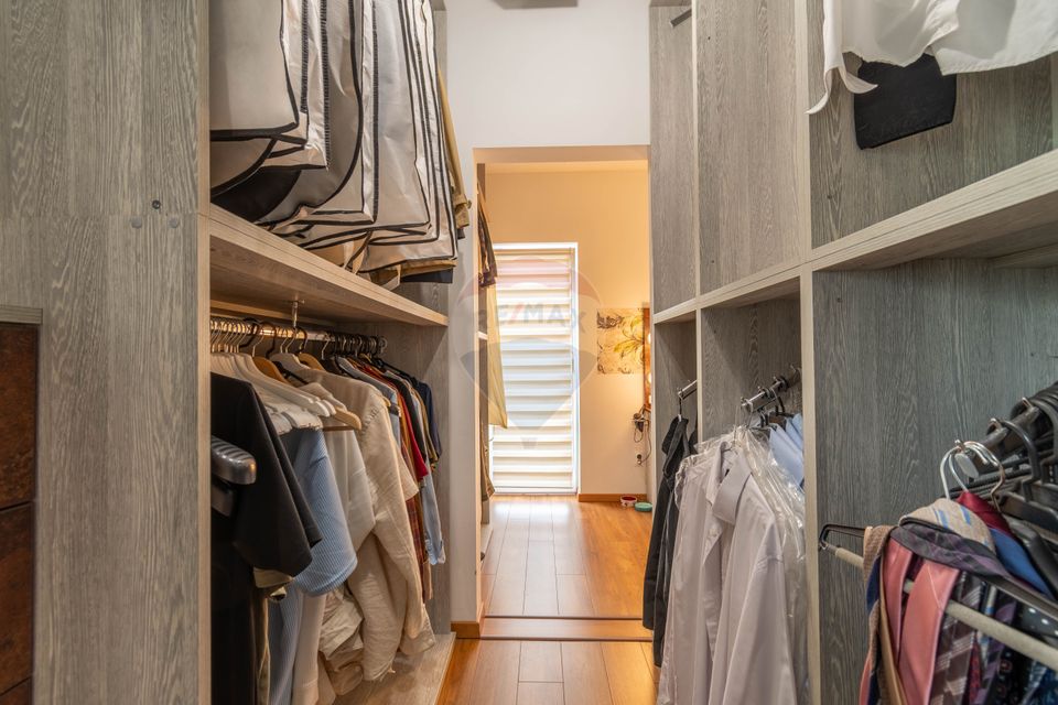 5 room House / Villa for sale, Europa area