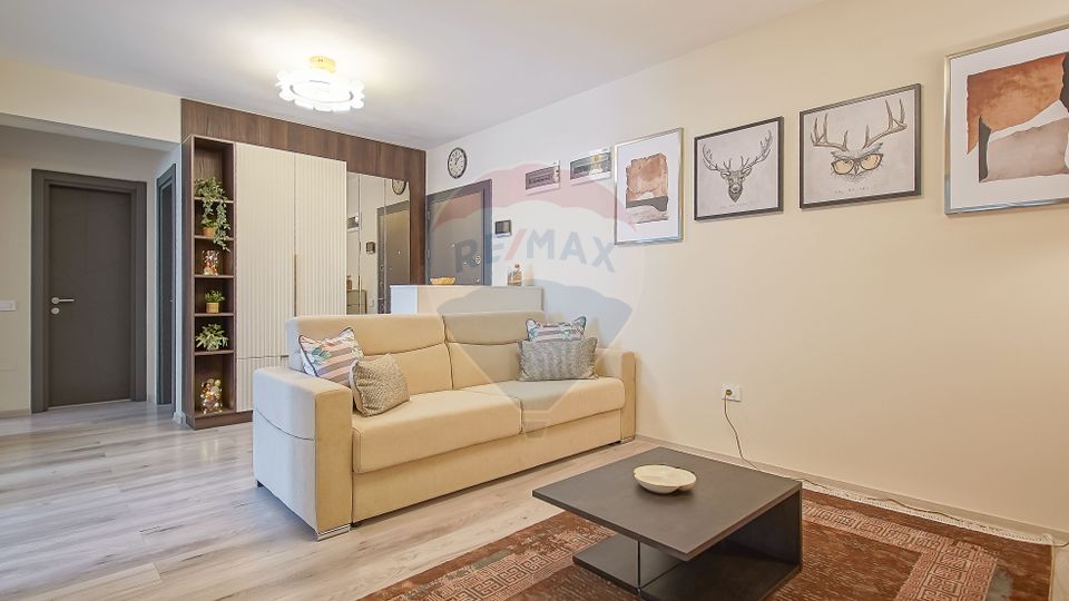 3 room Apartment for rent, Tractorul area