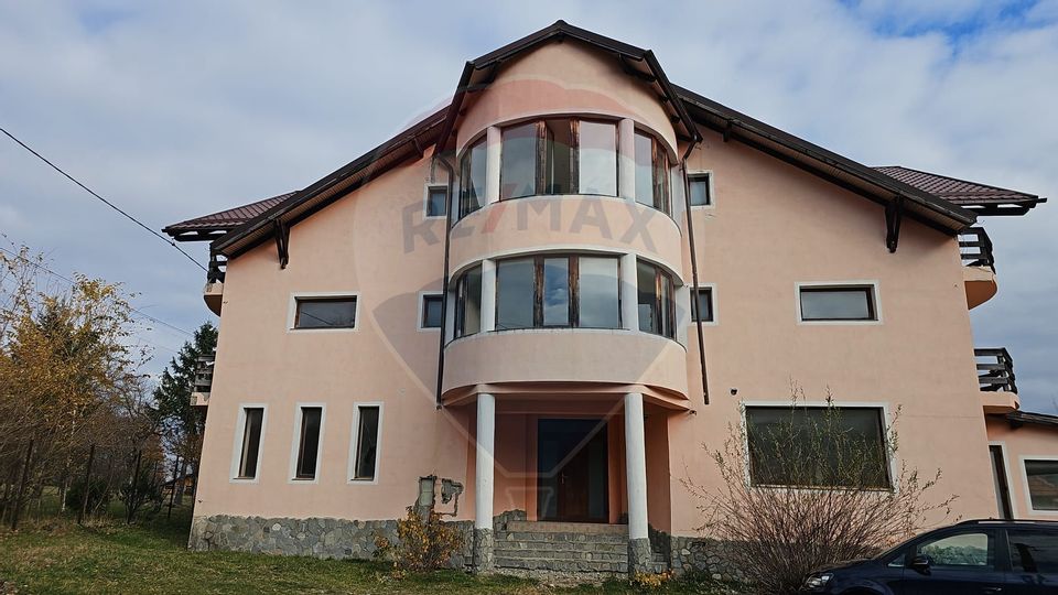 Pensiune de vânzare în Predeluț – Bran