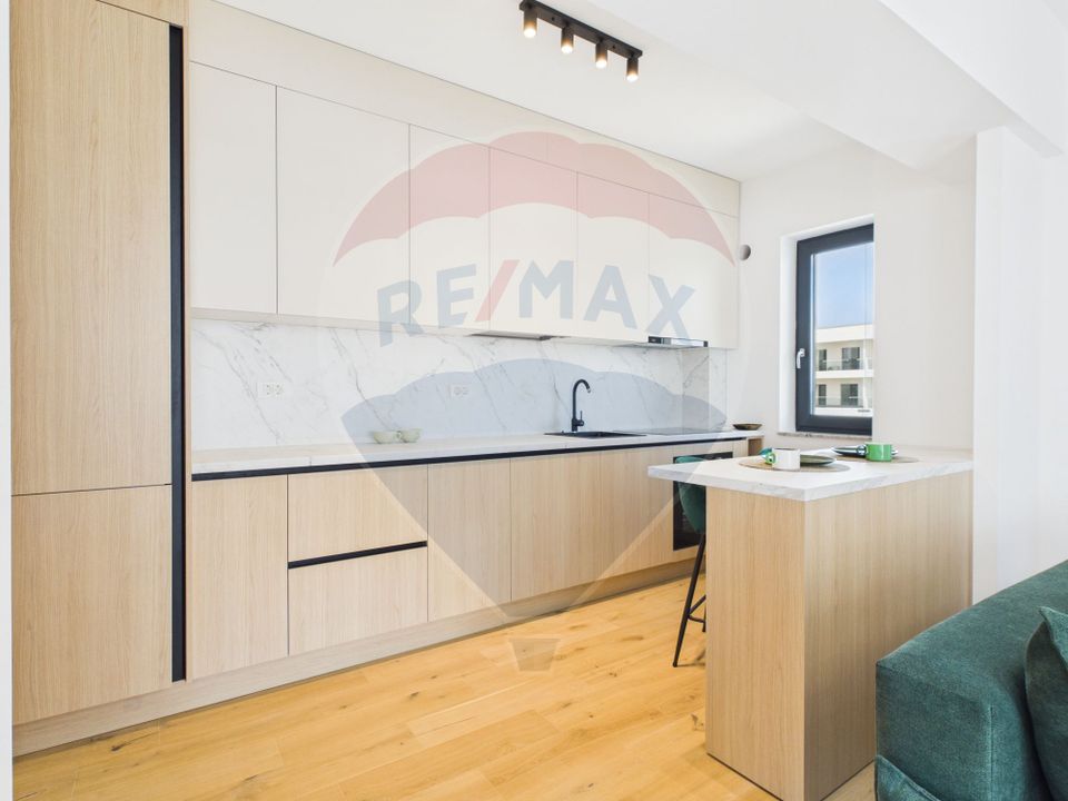 Apartament utilat complet, prima inchirere, cu terasa de 25 mp