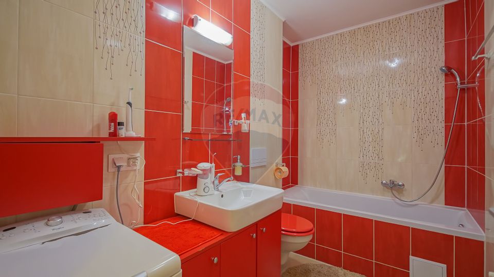 Comision 0% ! Apartament de 3 camere, Tractorul, Brașov