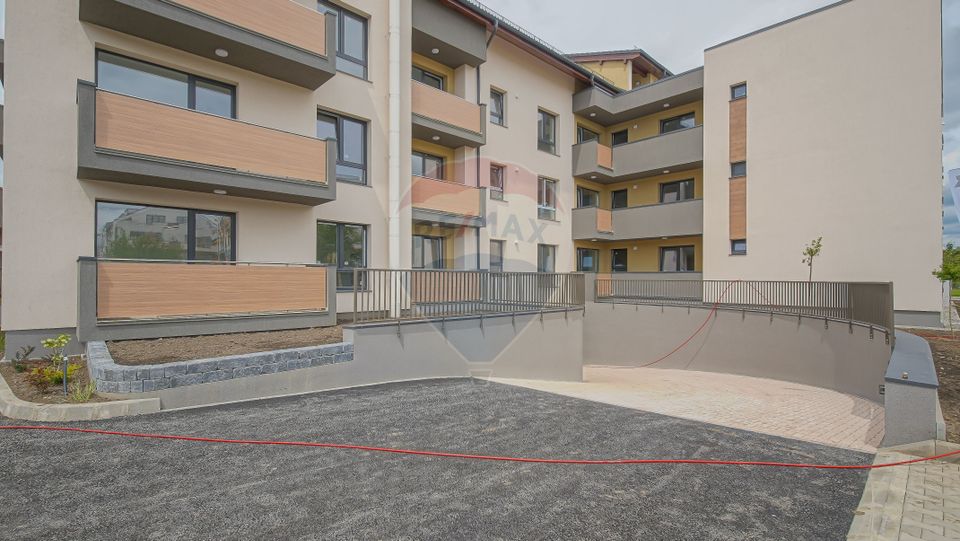 ! VANDUT ! Apartament 2 camere predare în maxim doua luni, Brașov
