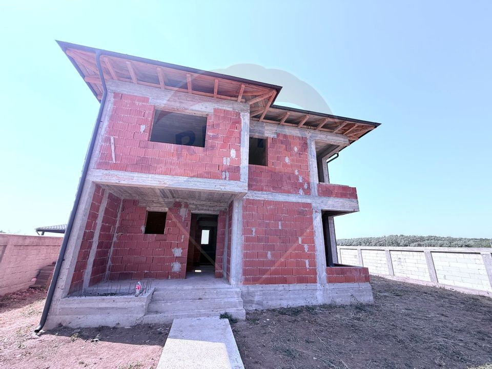 Detached house / villa for sale | Red | Dragomiresti-Vale/