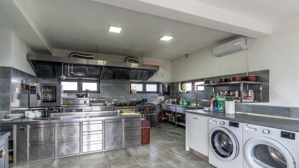 16 room Hotel / Pension for sale