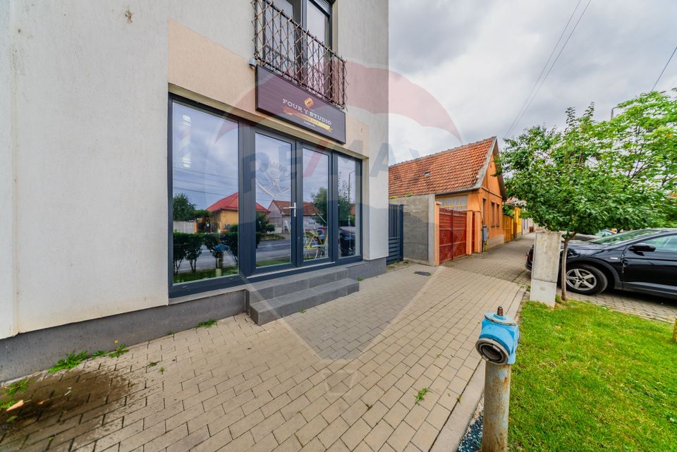 Spațiu barber shop complet echipat de închiriat – Micalaca