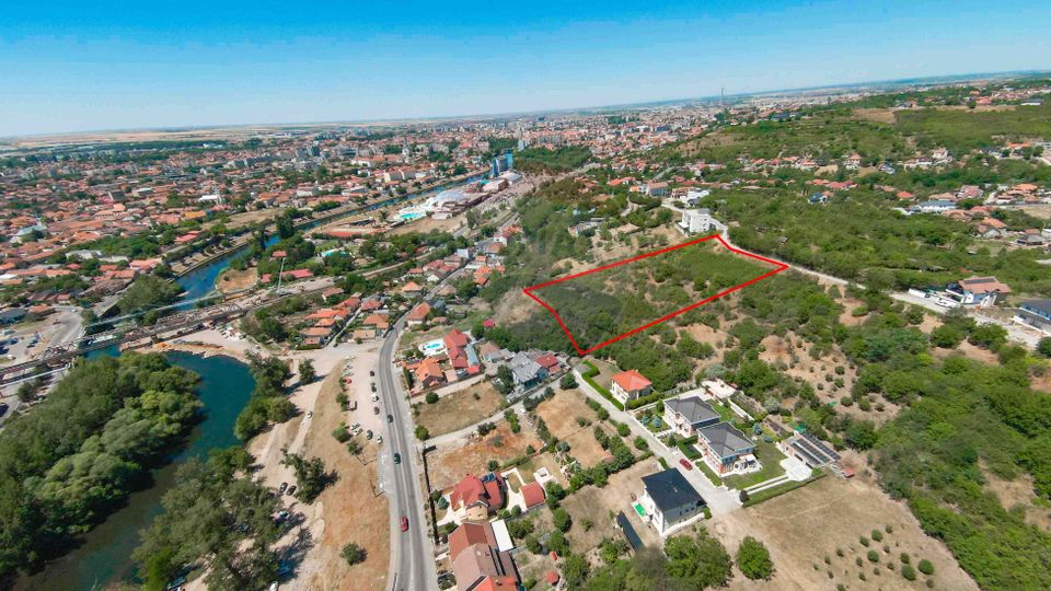 De vânzare Teren în Oradea, cu panoramă, 4506 mp, zona Dealuri