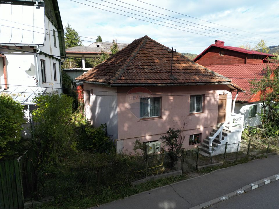 3 room House / Villa for sale, Telecabinei area