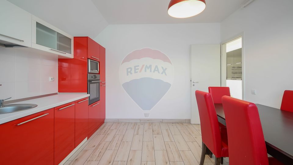 REZERVAT -  Apartament cu 3 camere, de vânzare, Râșnov - Comision 0%