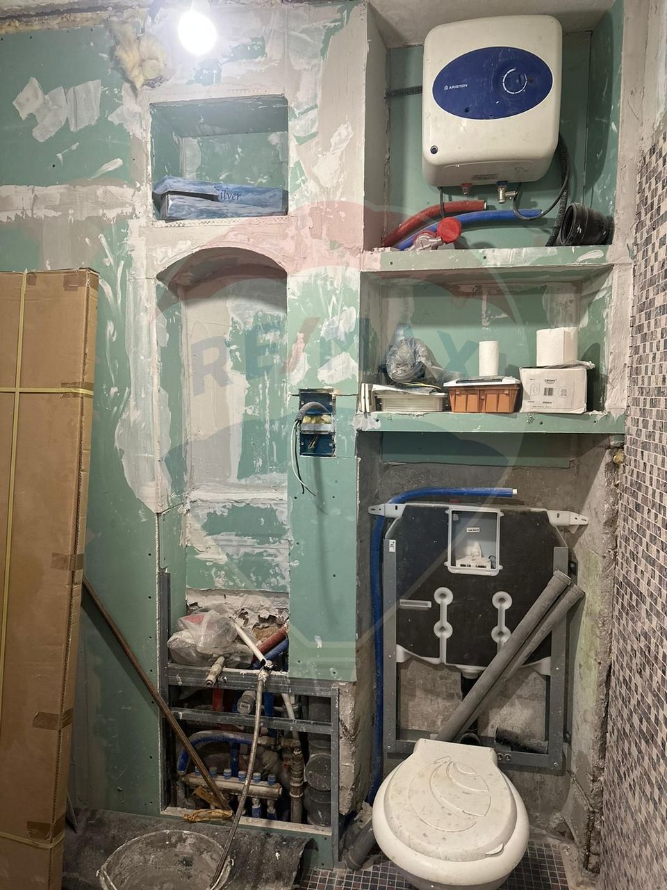 Apartament cu 2 camere de vânzare Savinesti