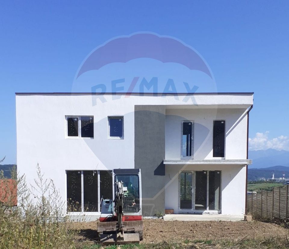 6 room House / Villa for sale