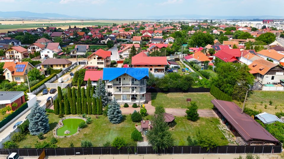 7 room House / Villa for sale, Ghimbav Livada area