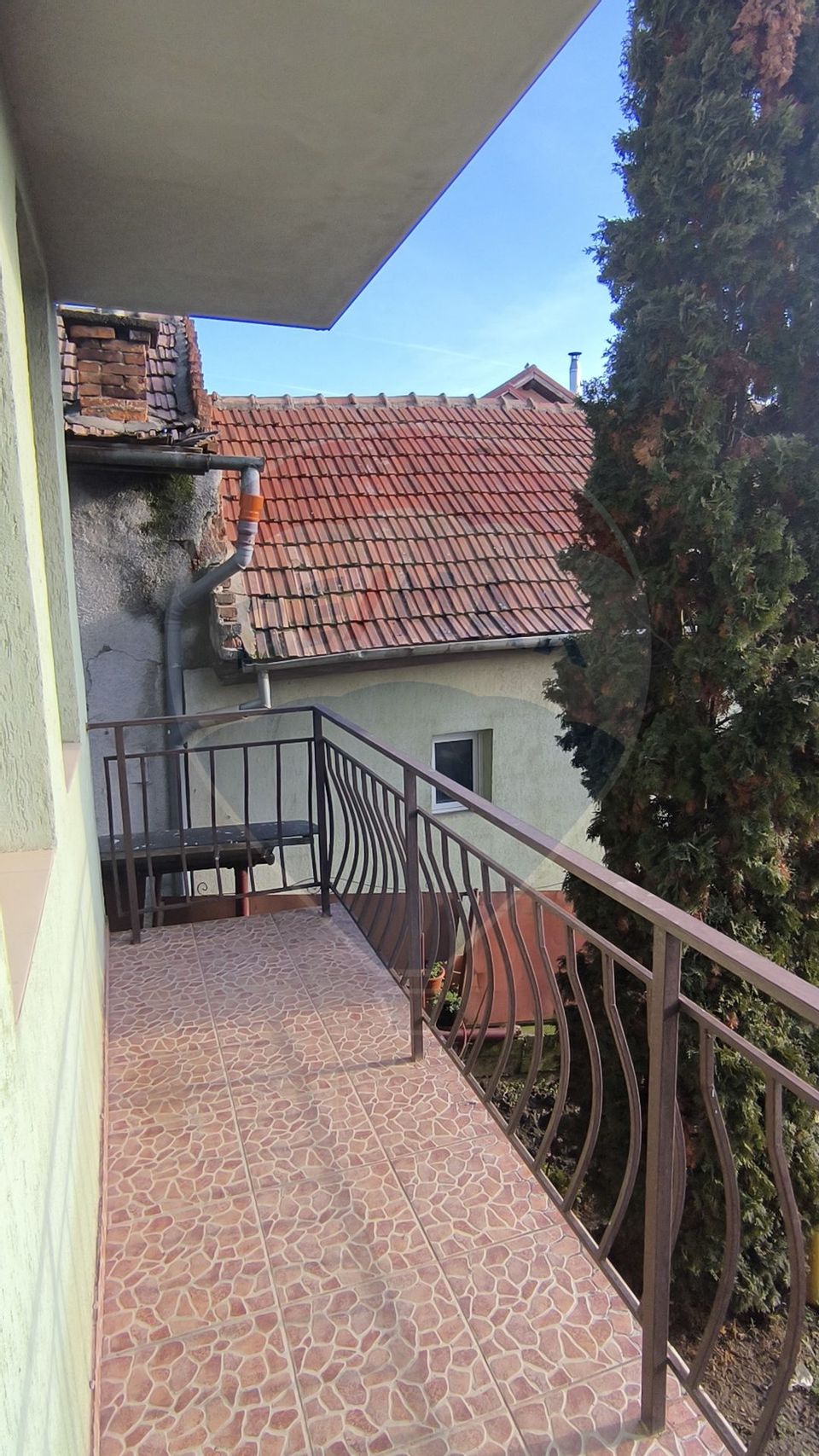 Apartament 3 camere de inchiriat în zona Dambul Rotund