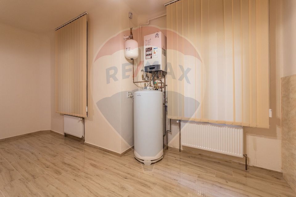 107sq.m Office Space for rent, Ultracentral area