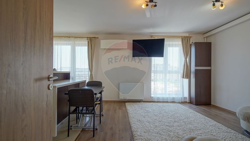!!  VANDUT !!  Apartament de 3 camere, Tractorul, Brașov