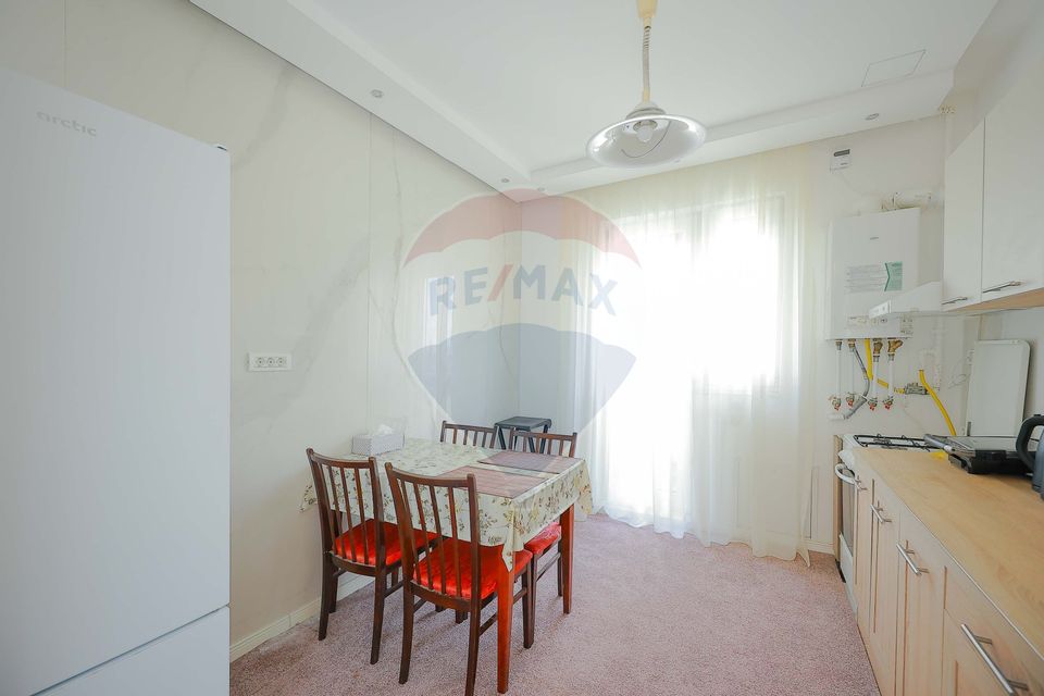 Apartament cu 2 camere, balcon, terasă de 21mp, de vânzare, Sântandrei